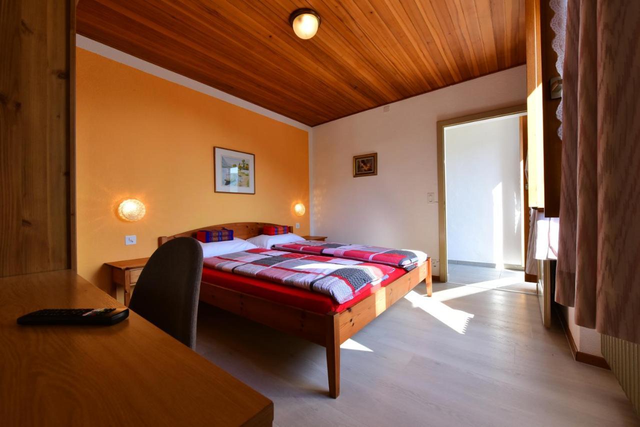 Hotel Pensione Serena Purasca Luaran gambar