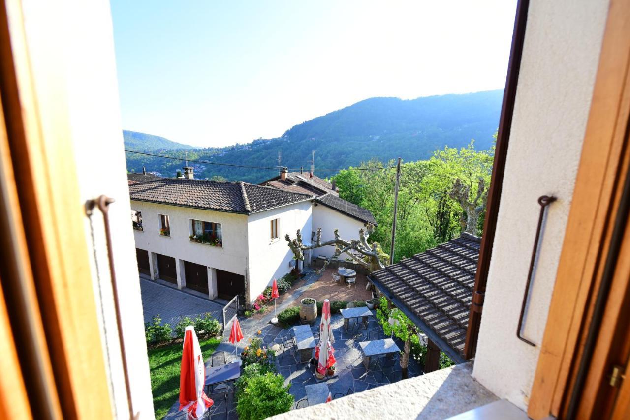Hotel Pensione Serena Purasca Luaran gambar