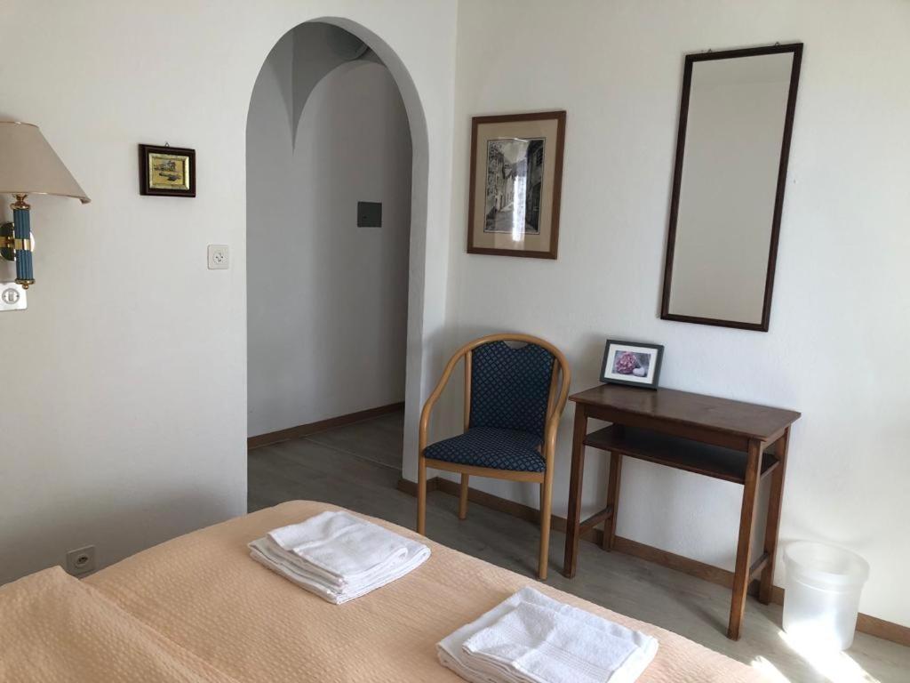 Hotel Pensione Serena Purasca Luaran gambar