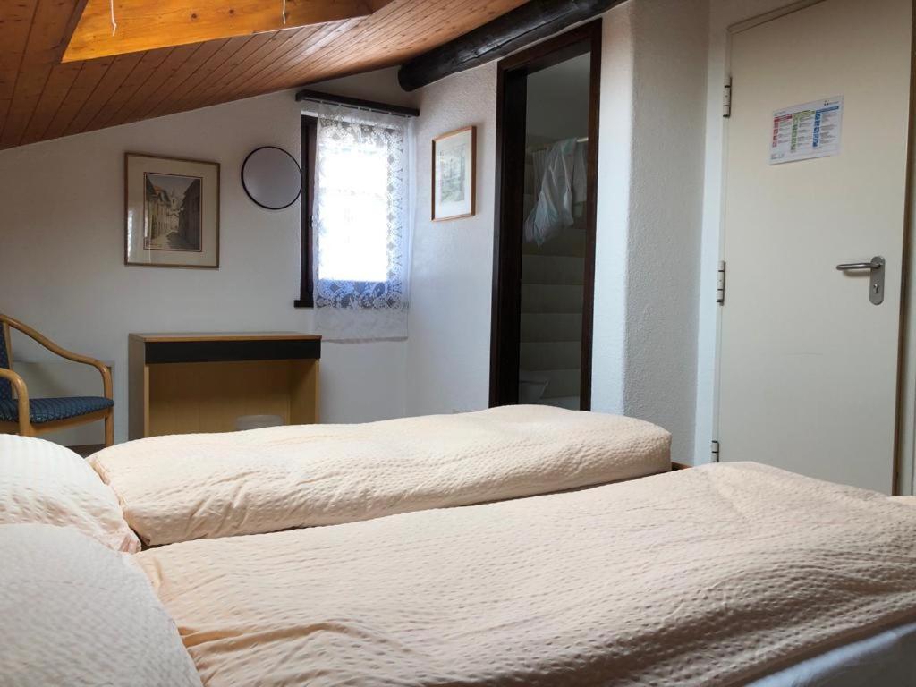 Hotel Pensione Serena Purasca Luaran gambar
